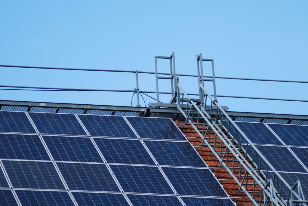 istvan hernek tOKF2VSdpJM unsplash 1 1024x685 - Energieeffizienz in Bockenem: SOLARZENTRUM NIEDERSACHSEN - Ihr Partner für nachhaltige Stromversorgung